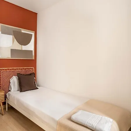 The Collection - Paseo De Gracia 5bd And 3bth For 10 With Terrace Apartament