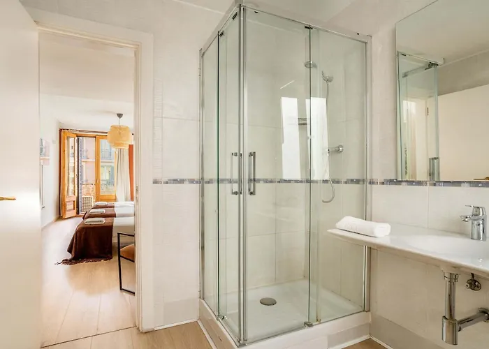 The Collection - Paseo De Gracia 5bd And 3bth For 10 With Terrace *